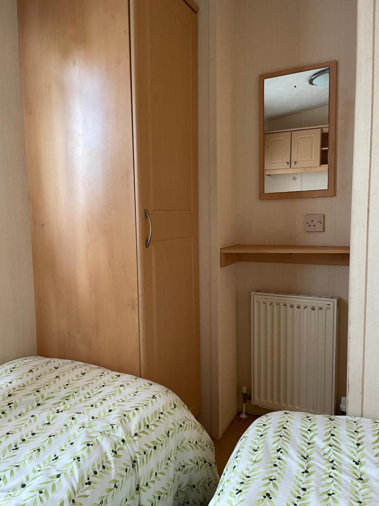 Cozy Camber Caravan 3 Bedroom Retreat With Decking Rye Zewnętrze zdjęcie