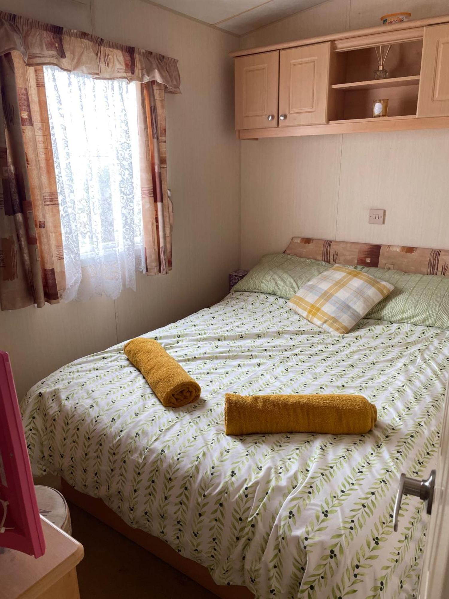 Cozy Camber Caravan 3 Bedroom Retreat With Decking Rye Zewnętrze zdjęcie